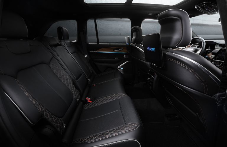 Seating in the 2022 Jeep Grand Cherokee 4xe